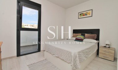 Resale - Apartment / flat - Orihuela Costa - PAU 8