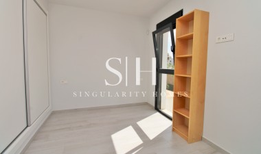 Resale - Apartment / flat - Orihuela Costa - PAU 8