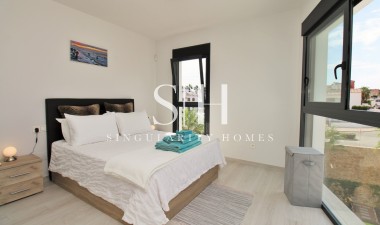 Resale - Apartment / flat - Orihuela Costa - PAU 8