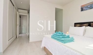 Resale - Apartment / flat - Orihuela Costa - PAU 8