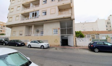 Resale - Garage - Torrevieja - Centro