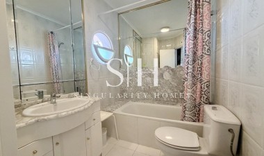 Resale - Bungalow - Torrevieja - Costa Blanca