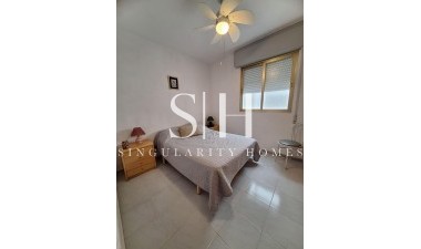 Resale - Apartment / flat - Torrevieja - Playa del Cura
