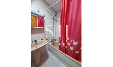 Resale - Apartment / flat - Torrevieja - Playa del Cura