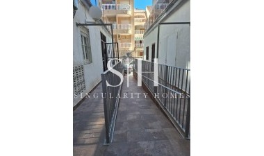 Resale - House - Torrevieja - Habaneras