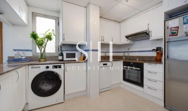 Odsprzedaż - Mieszkanie w bloku - Torrevieja - Costa Blanca