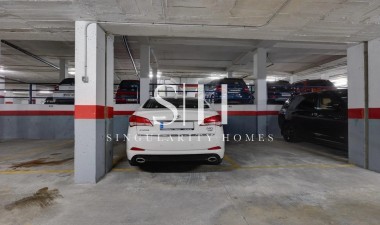 Odsprzedaż - Mieszkanie w bloku - Torrevieja - Costa Blanca