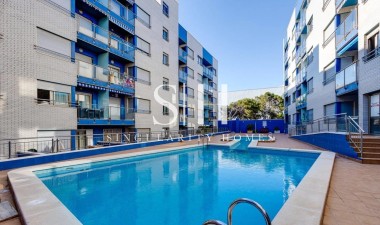Odsprzedaż - Mieszkanie w bloku - Torrevieja - Costa Blanca