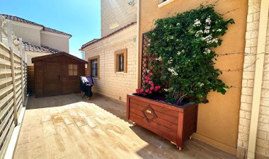 Resale - Villa - Guardamar del Segura - EL RASO