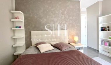 Odsprzedaż - Bungalow - Orihuela Costa - Las Ramblas