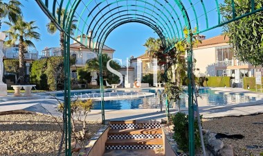 Resale - Bungalow - Torrevieja - Los Balcones - Los Altos del Edén