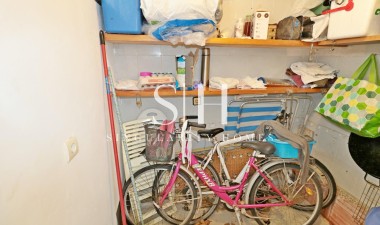 Resale - House - Torrevieja - Playa De Los Naufragos