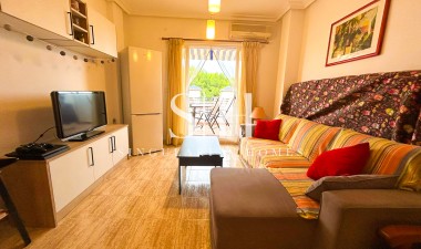 Resale - Apartment / flat - Mil Palmeras - Costa Blanca