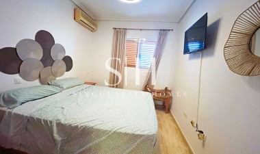 Resale - Apartment / flat - Mil Palmeras - Costa Blanca