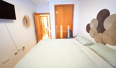 Resale - Apartment / flat - Mil Palmeras - Costa Blanca