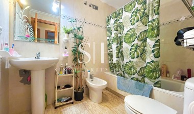 Resale - Apartment / flat - Mil Palmeras - Costa Blanca