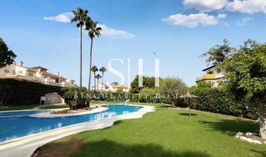 Resale - Apartment / flat - Mil Palmeras - Costa Blanca