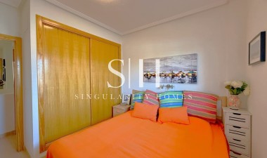 Återförsäljning - Apartament - Orihuela Costa - Villamartín