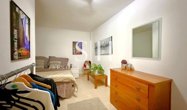 Återförsäljning - Apartament - Orihuela Costa - Villamartín