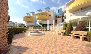 Återförsäljning - Apartament - Orihuela Costa - Villamartín