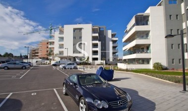 Resale - Apartament - Orihuela Costa - Los Dolses