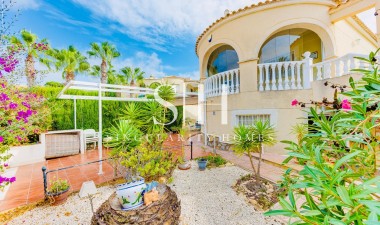 Wiederverkauf - Villa - San Miguel de Salinas - Ciudad de las comunicaciones