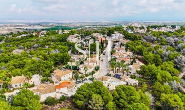 Wiederverkauf - Villa - San Miguel de Salinas - Ciudad de las comunicaciones