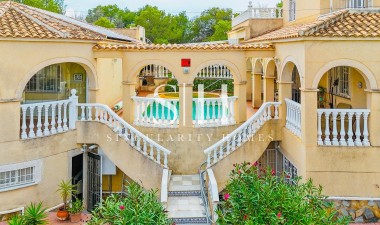 Wiederverkauf - Villa - San Miguel de Salinas - Ciudad de las comunicaciones