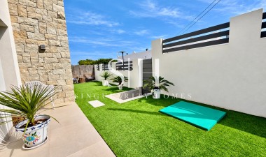 Resale - Villa - San Miguel de Salinas - Blue Lagoon - Galán