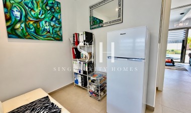Resale - Villa - San Miguel de Salinas - Blue Lagoon - Galán