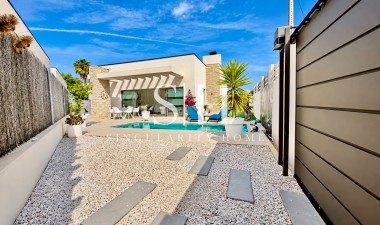 Resale - Villa - San Miguel de Salinas - Blue Lagoon - Galán