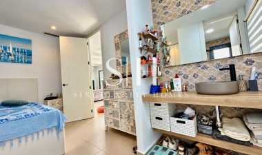 Resale - Villa - San Miguel de Salinas - Blue Lagoon - Galán