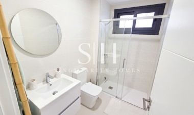 Resale - Apartment / flat - Pilar de la Horadada - Costa Blanca