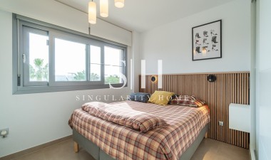 Resale - Bungalow - Vista Bella Golf Resort - Inland