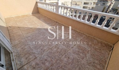 Resale - Apartment / flat - Torrevieja - Centro