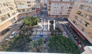 Resale - Apartment / flat - Torrevieja - Centro