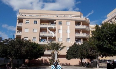 Resale - Apartment / flat - Torrevieja - Centro