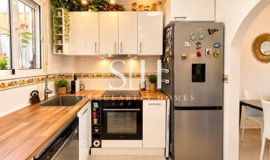 Resale - House - Orihuela Costa