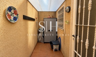 Resale - House - Orihuela Costa