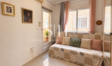 Resale - House - Orihuela Costa
