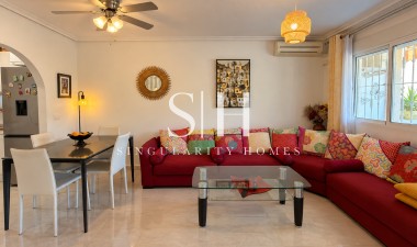 Resale - House - Orihuela Costa
