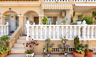 Resale - House - Orihuela Costa