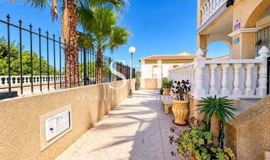 Resale - House - Orihuela Costa
