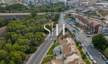 Återförsäljning - Lägenhet / lägenhet - Orihuela Costa - Villamartín