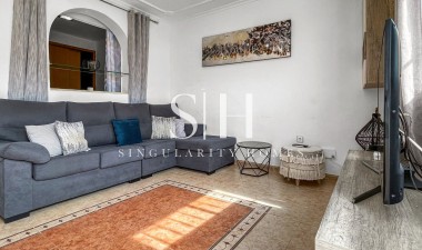 Resale - Bungalow - Torrevieja - La Siesta - El Salado -  Torreta