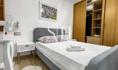 Resale - Bungalow - Torrevieja - La Siesta - El Salado -  Torreta
