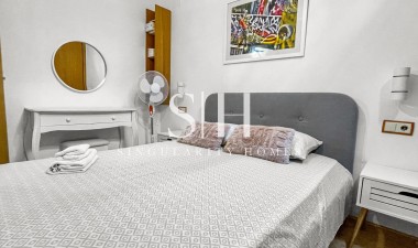 Resale - Bungalow - Torrevieja - La Siesta - El Salado -  Torreta