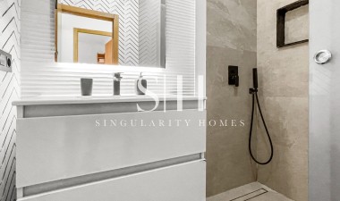 Resale - Bungalow - Torrevieja - La Siesta - El Salado -  Torreta