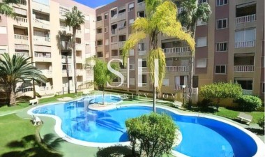 Resale - Apartment / flat - Torrevieja - PARQUE DE LAS NACIONES