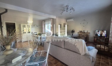 Odsprzedaż - Villa - Torrevieja - Los Balcones - Los Altos del Edén